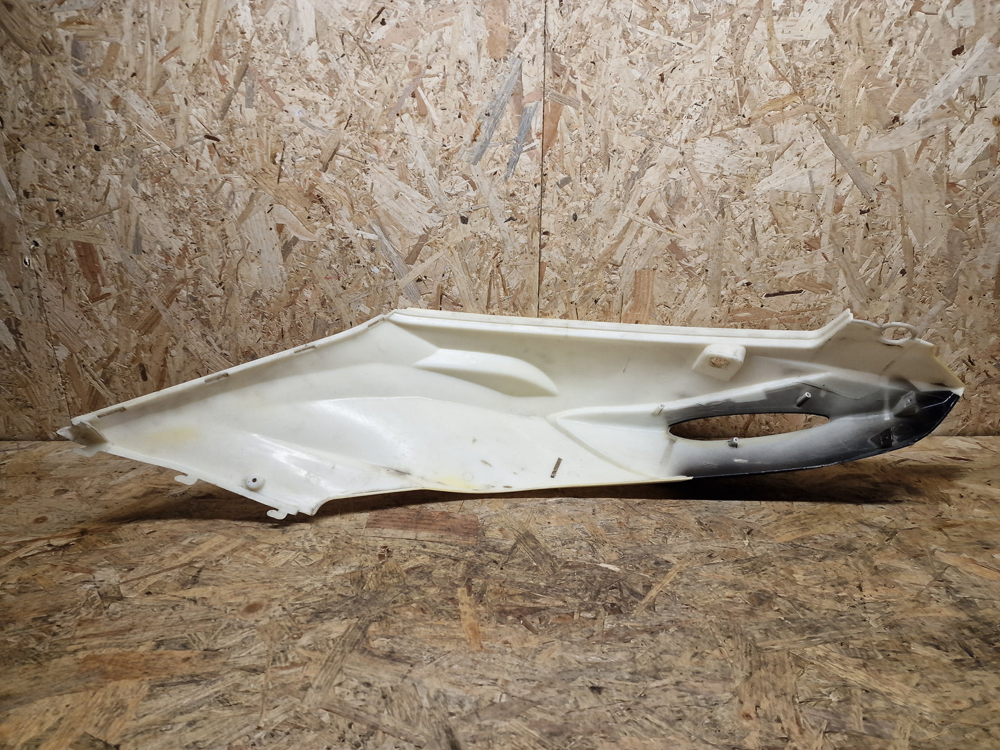 Nova Motors F35 Heckverkleidung Rechts