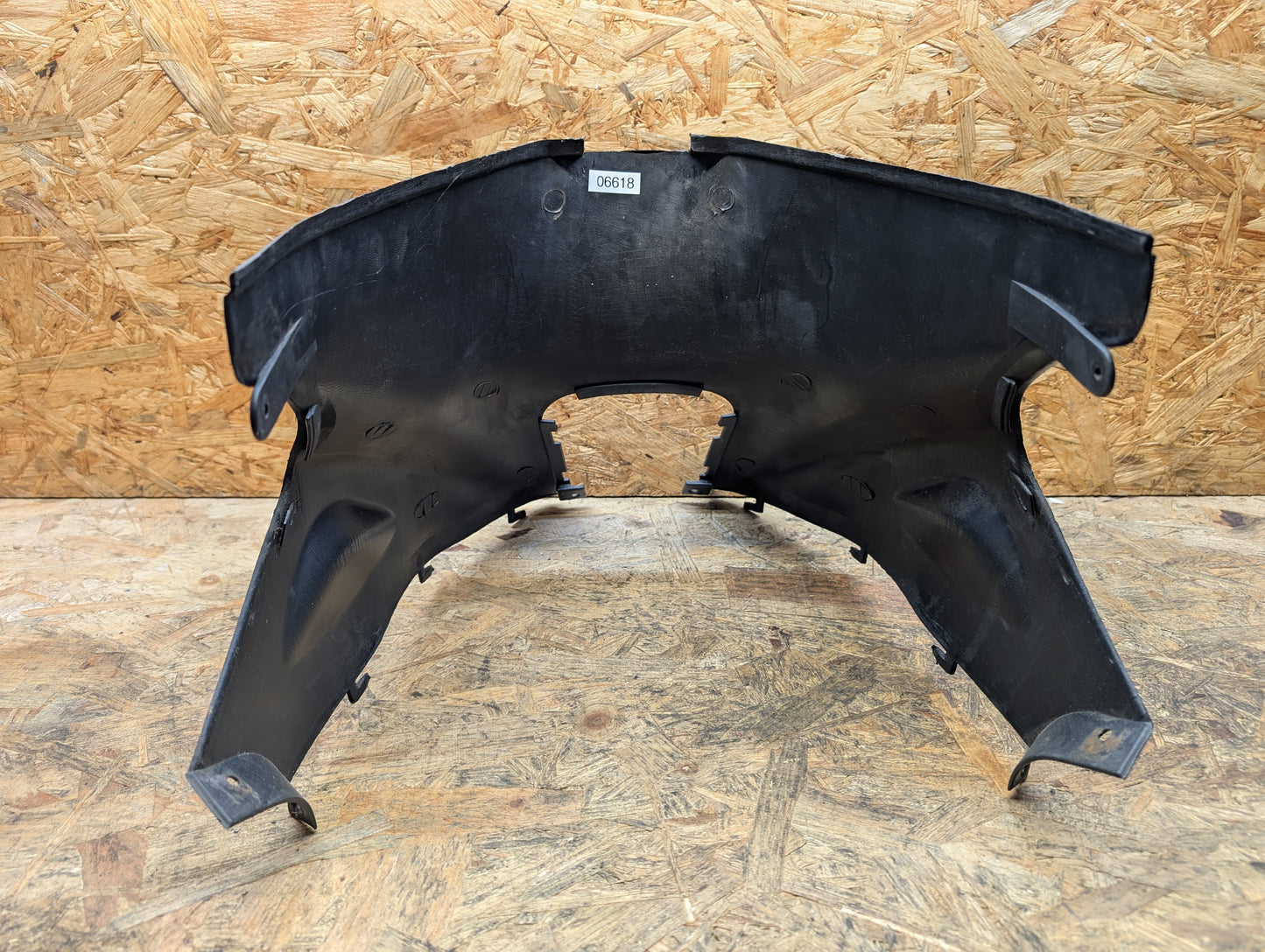 Explorer Race GT Helmfachverkleidung