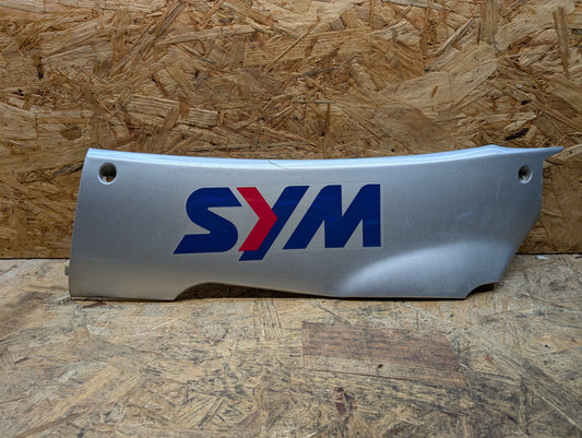 Sym Shark 125 Seitenverkleidung unten Links