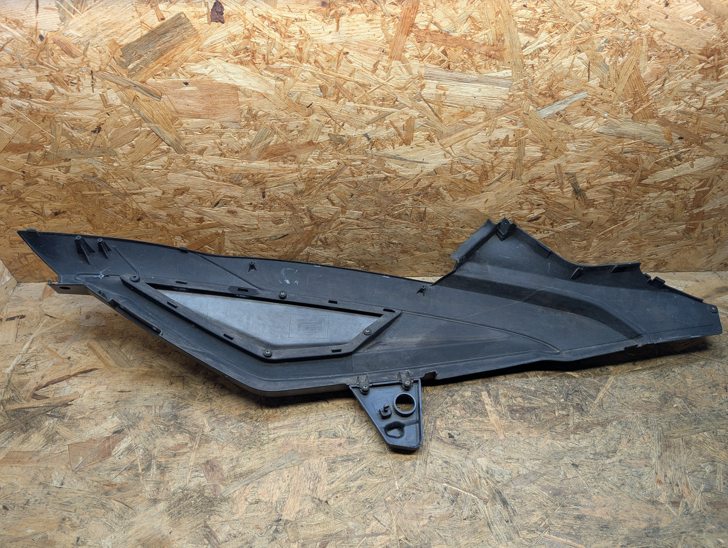 Benelli Quattro Nove 49x Heckverkleidung Links