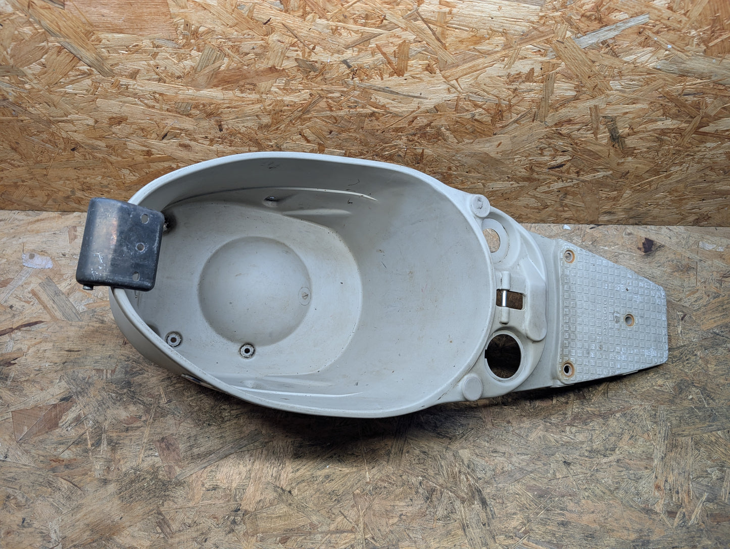 Piaggio Free 25 Helmfach