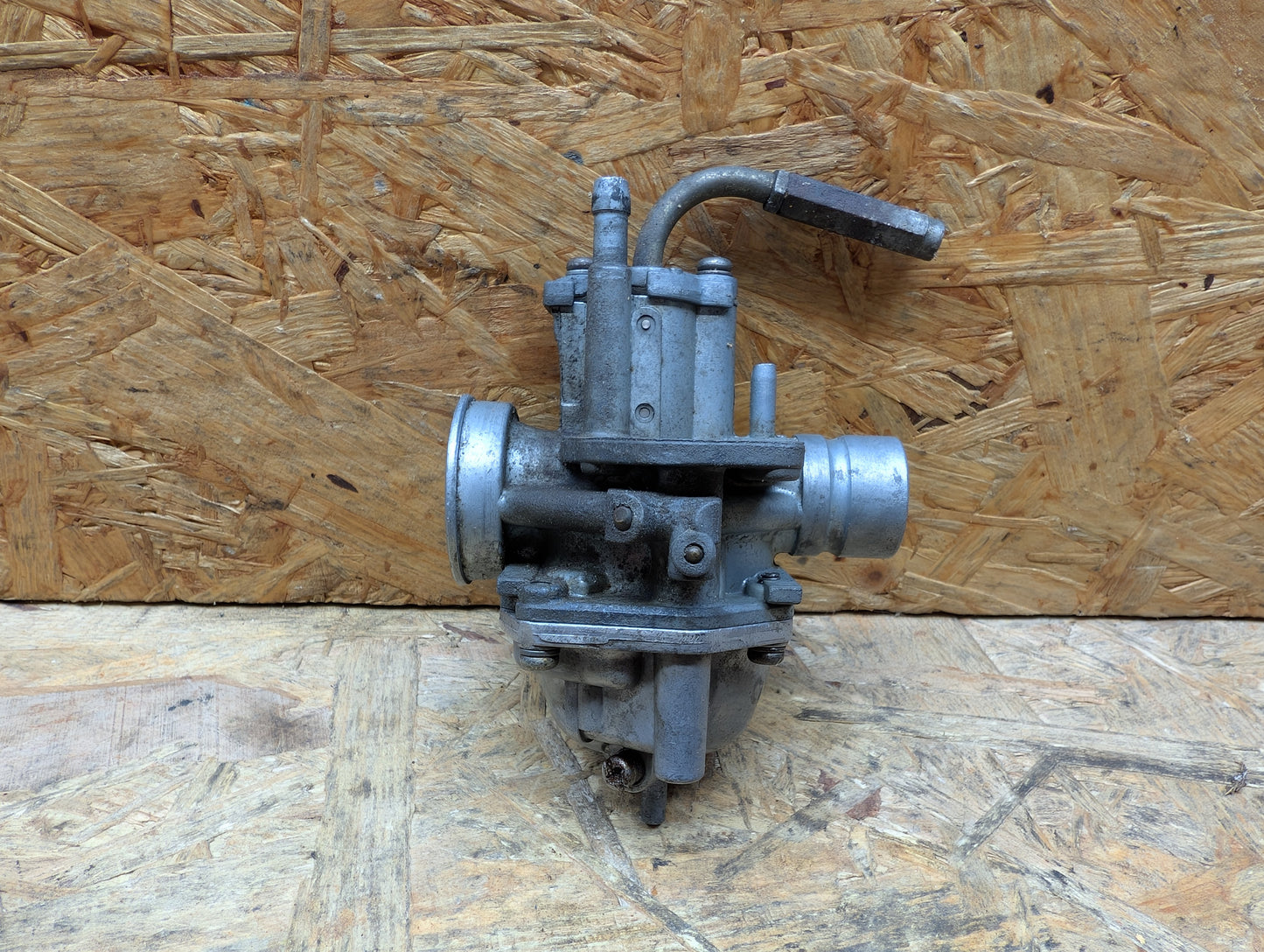 Mikuni Vergaser