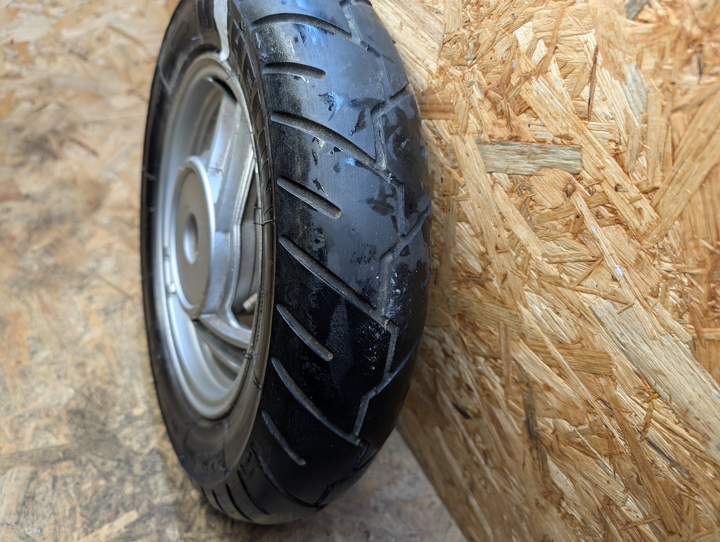Rex RS 450 Hinterreifen
