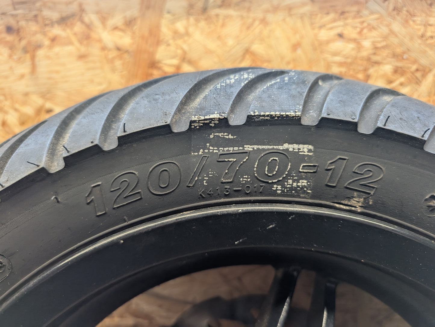 Benelli Quattro Nove Vorderreifen
