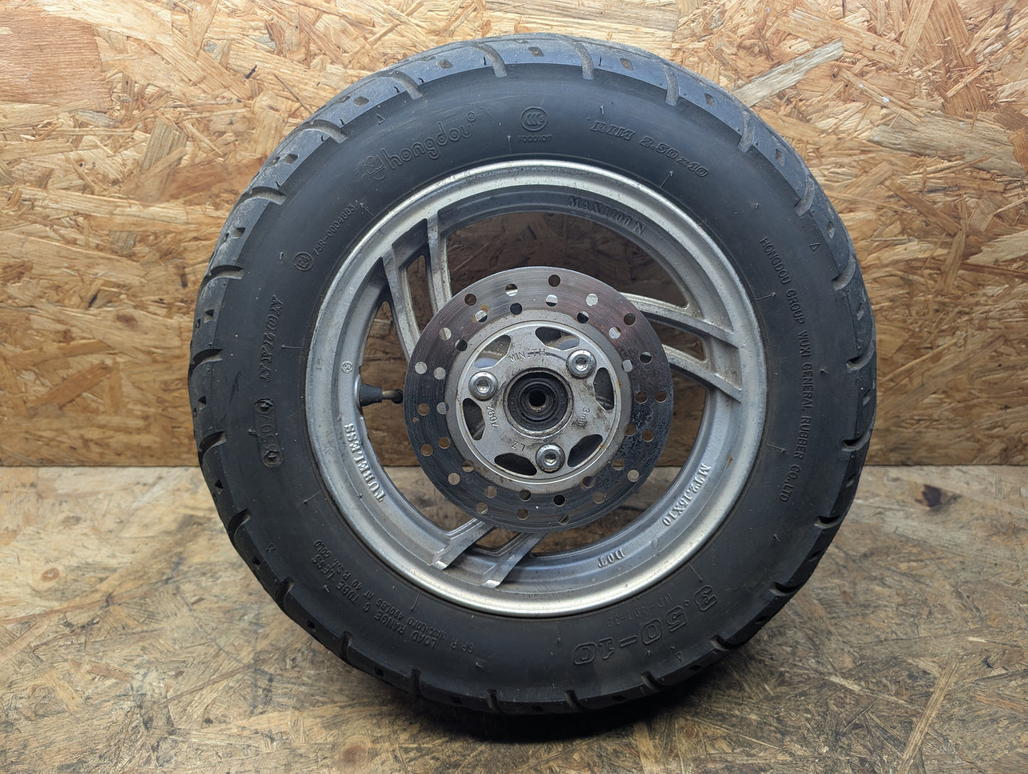 Rex RS 450 Vorderreifen