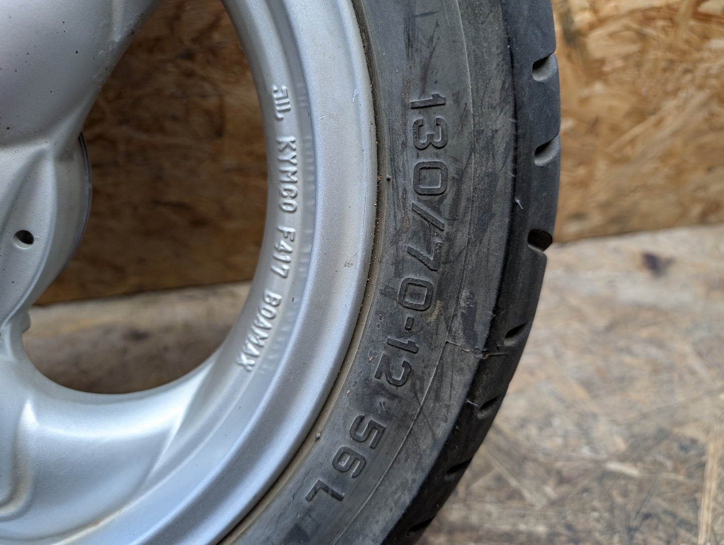 Kymco Spacer 125 Hinterreifen