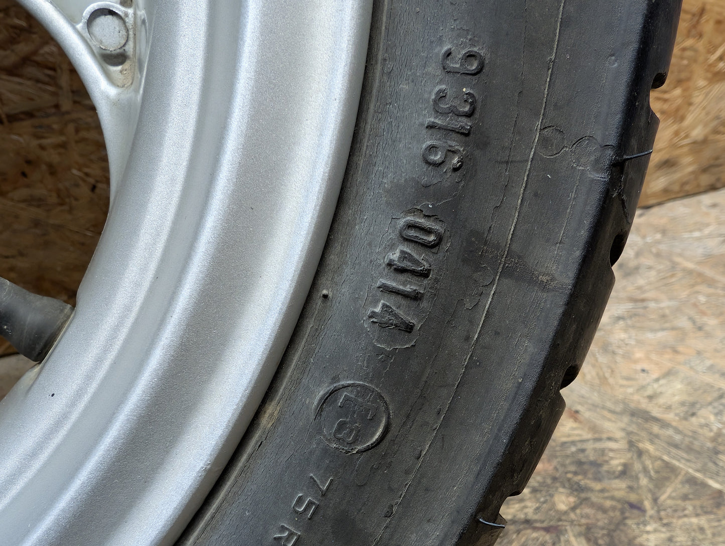 Kymco Spacer 125 Hinterreifen