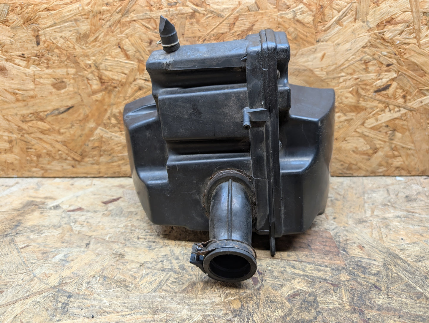 Sym Husky 125 Luftfilterkasten