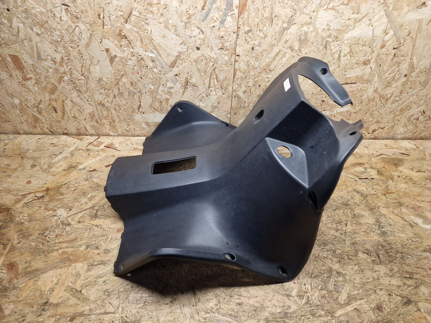 Nova Motors F35 Beinschild