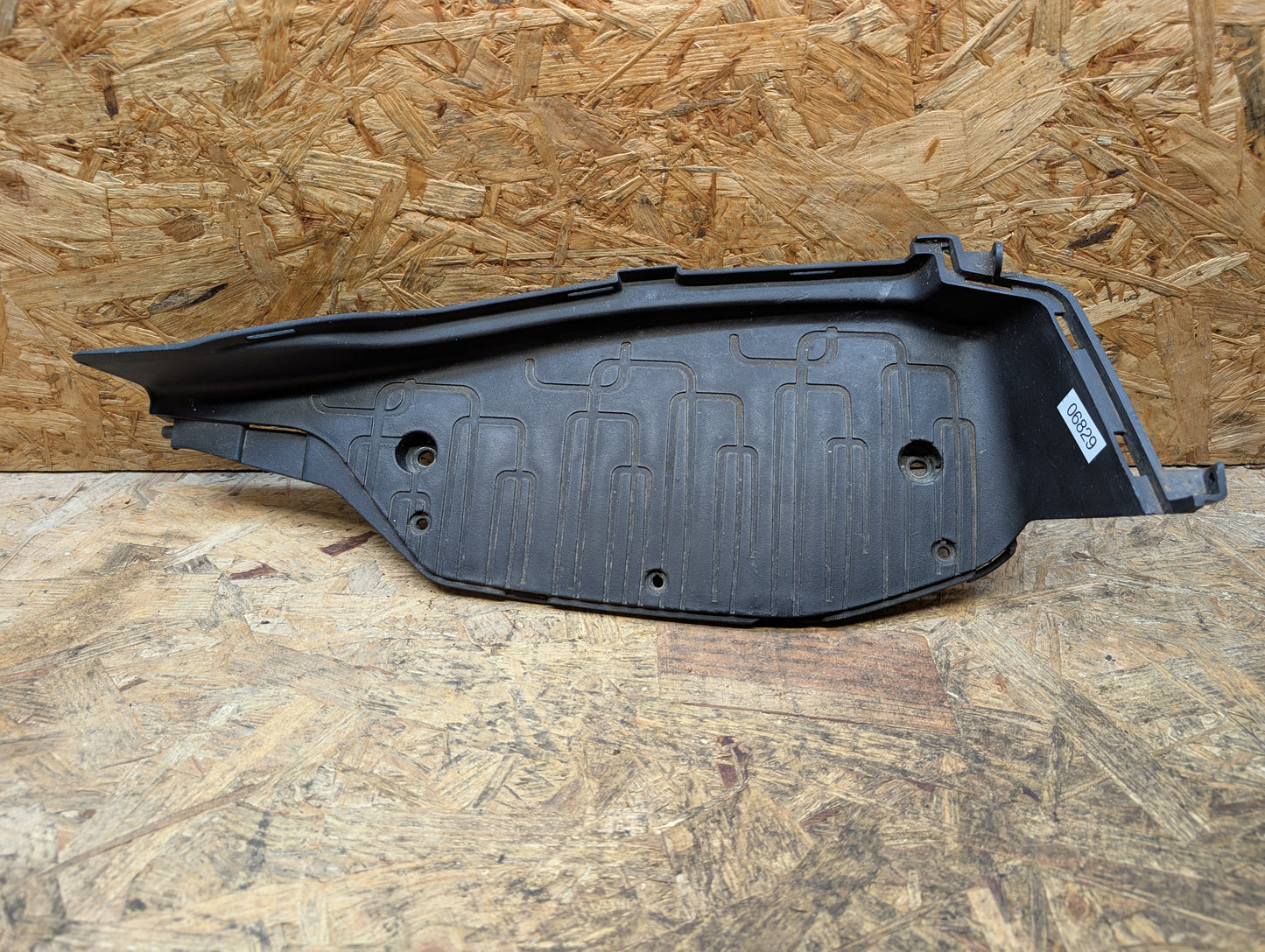 Benelli Quattro Nove 49x Trittbrett Rechts